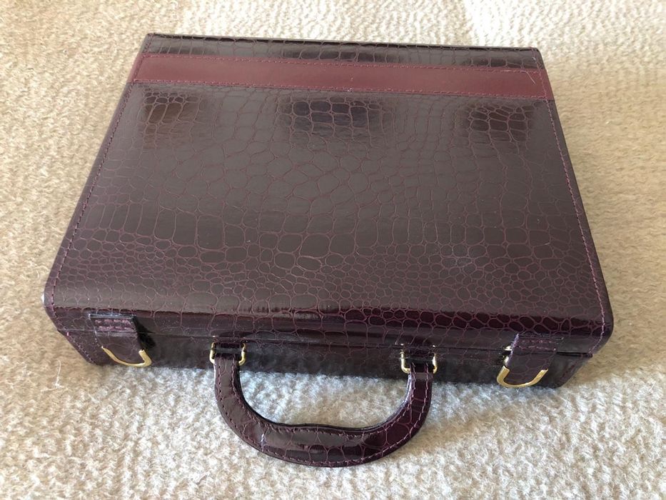 Mala para guardar jóias e relógios