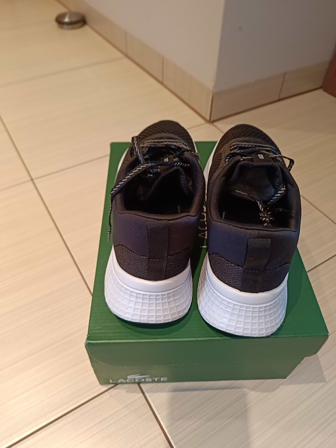 Nowe oryginalne męskie buty Lacoste rozmiar 41