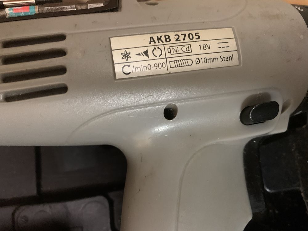 Шурупокрут AKB 2705, 18v