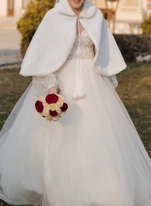 Шубка біла, болеро, весільна шубка, накидка