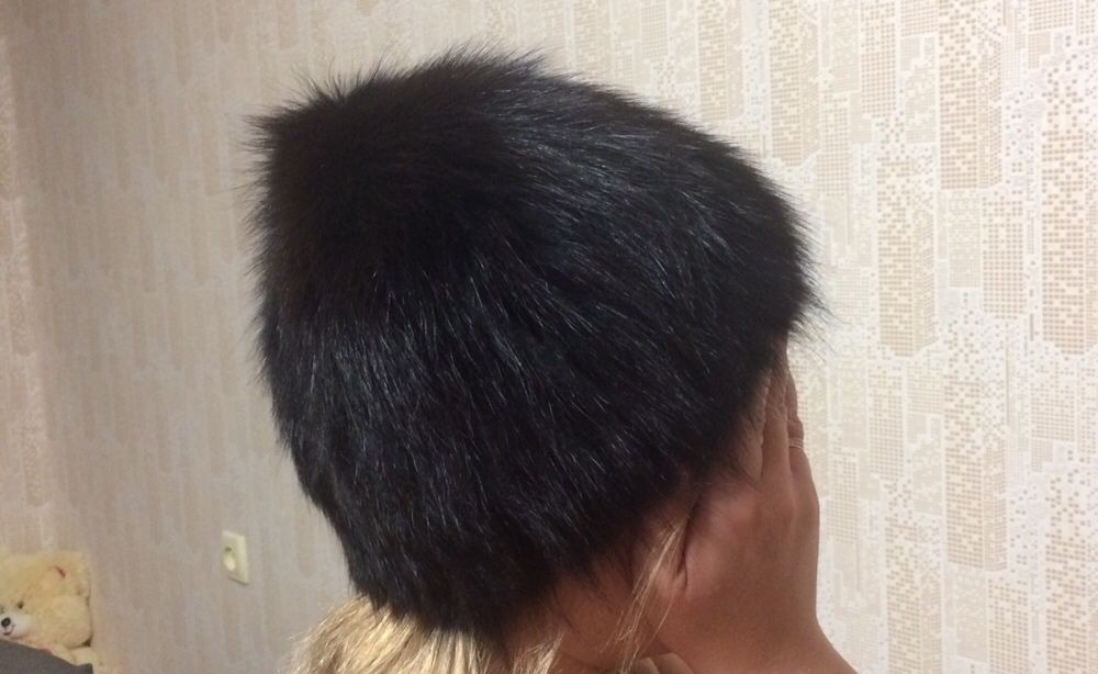 Вязаная норковая шапка