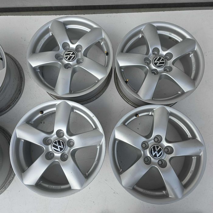 Alufelgi VW Passat B7 GOLF VI VII Caddy  TOURAN 5x112 16'' ET48 7.0 4x