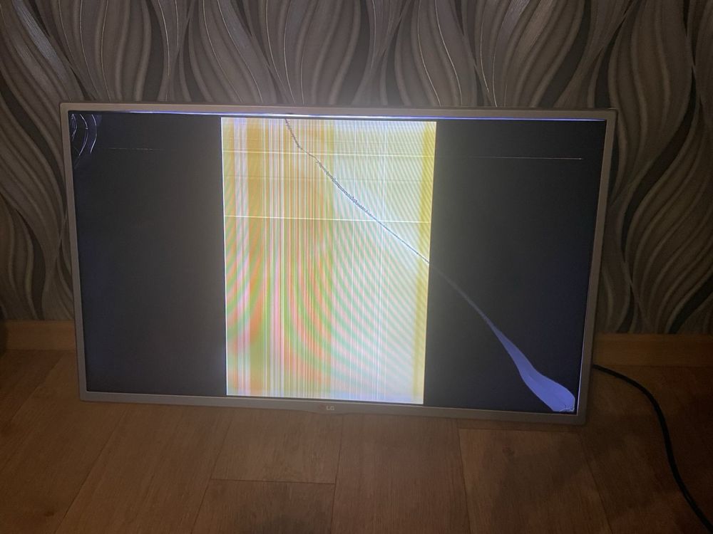 Телевізор LG32 на запчастини