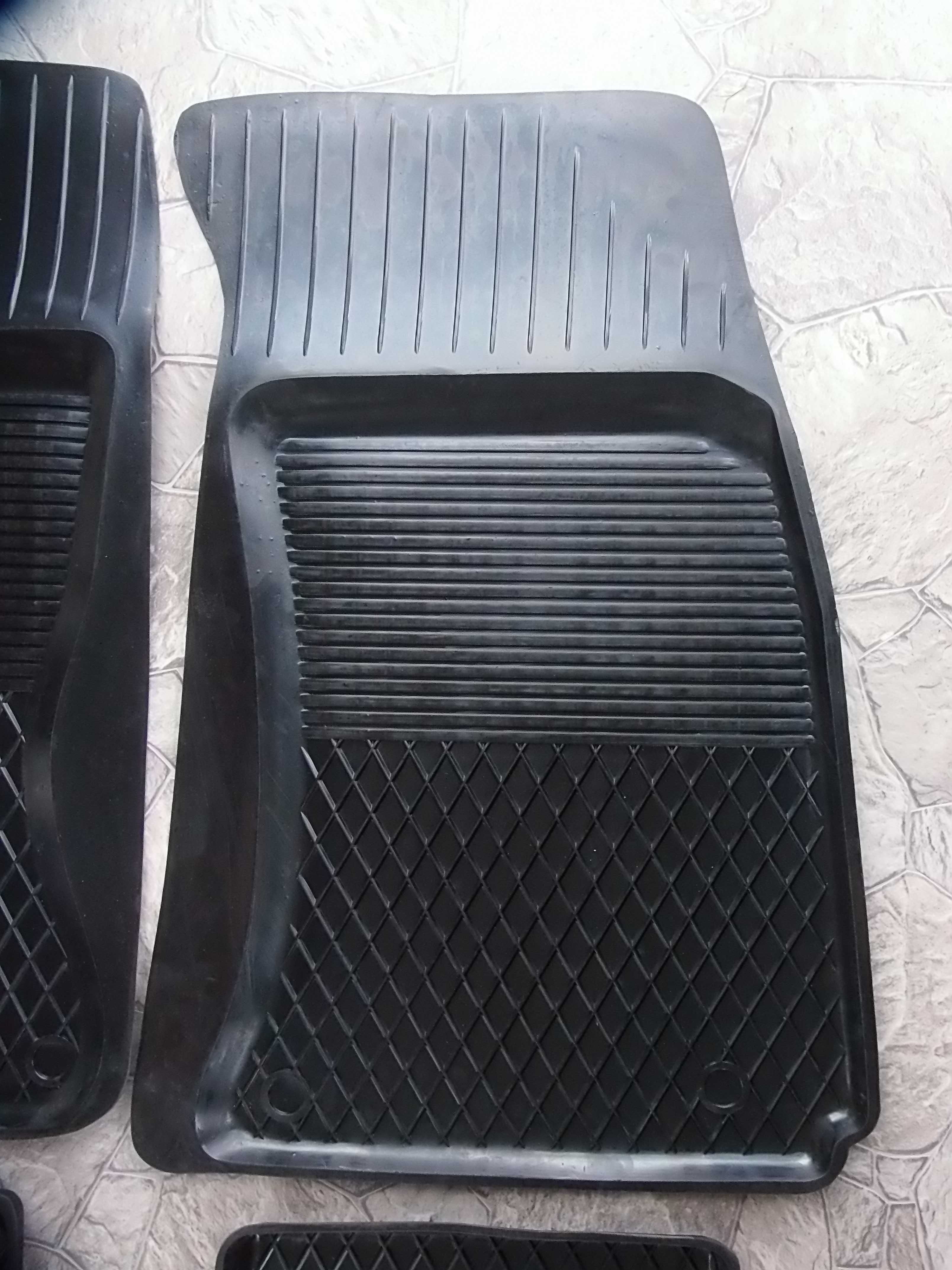 Dywaniki Gumowe AUDI A4 B5 B6 B7 B8 Korytkowe A6 C5 C6 C7