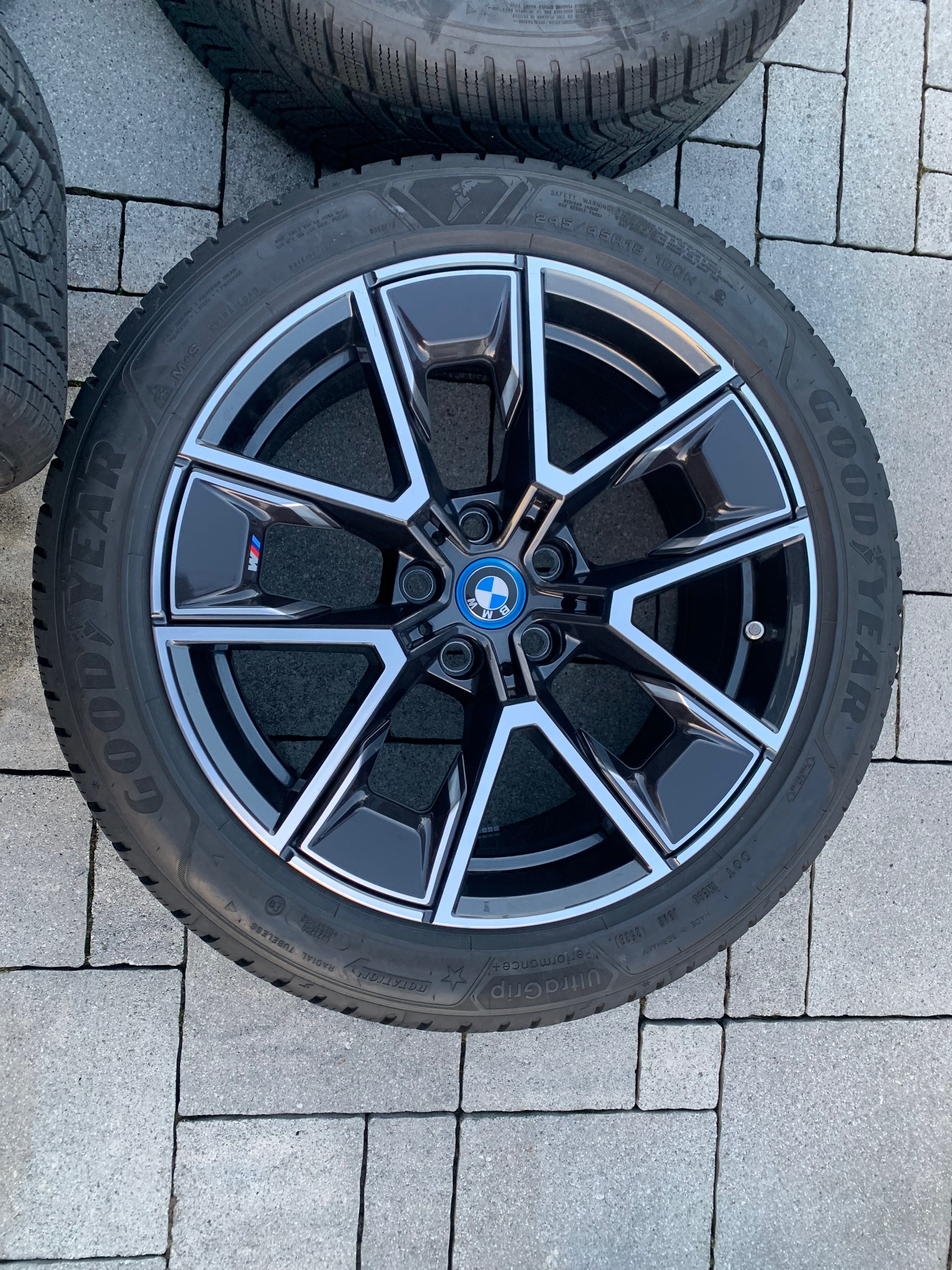 Диски шини BMW 245/45 R18 G20 G22 G23 G30 G26 G28
