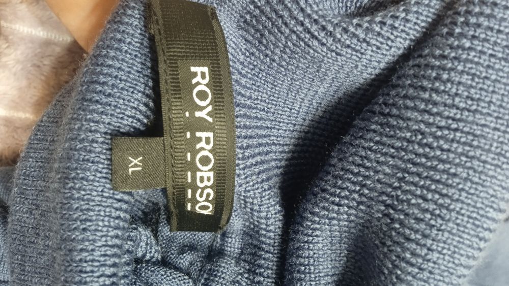 Гольф Roy Robson