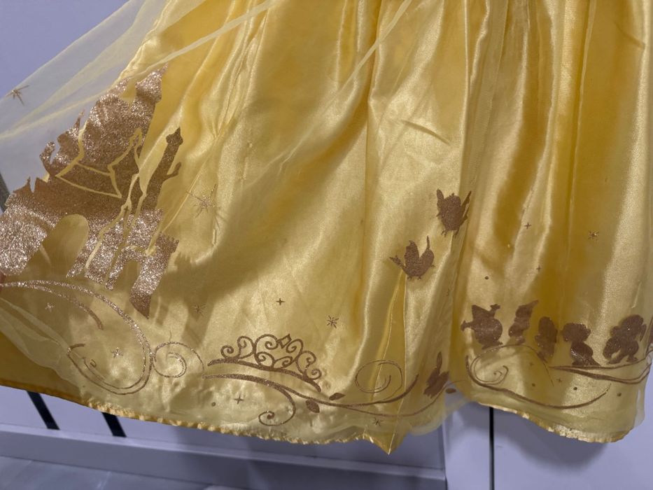 Strój karnawałowy królewna Śnieżka 104