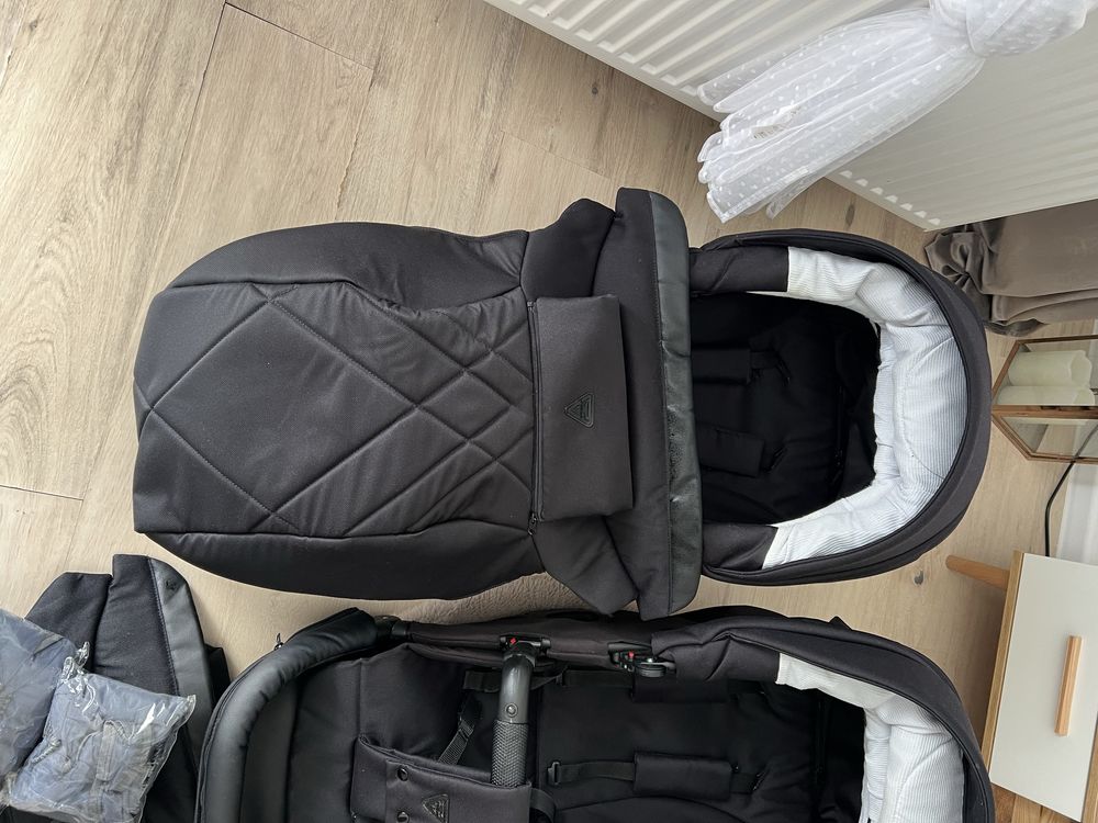 Wózek bliźniaczy JUNAMA DUO V3