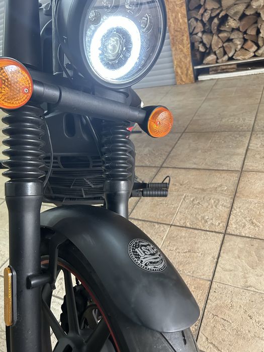 Mota Renegade Vegas edition