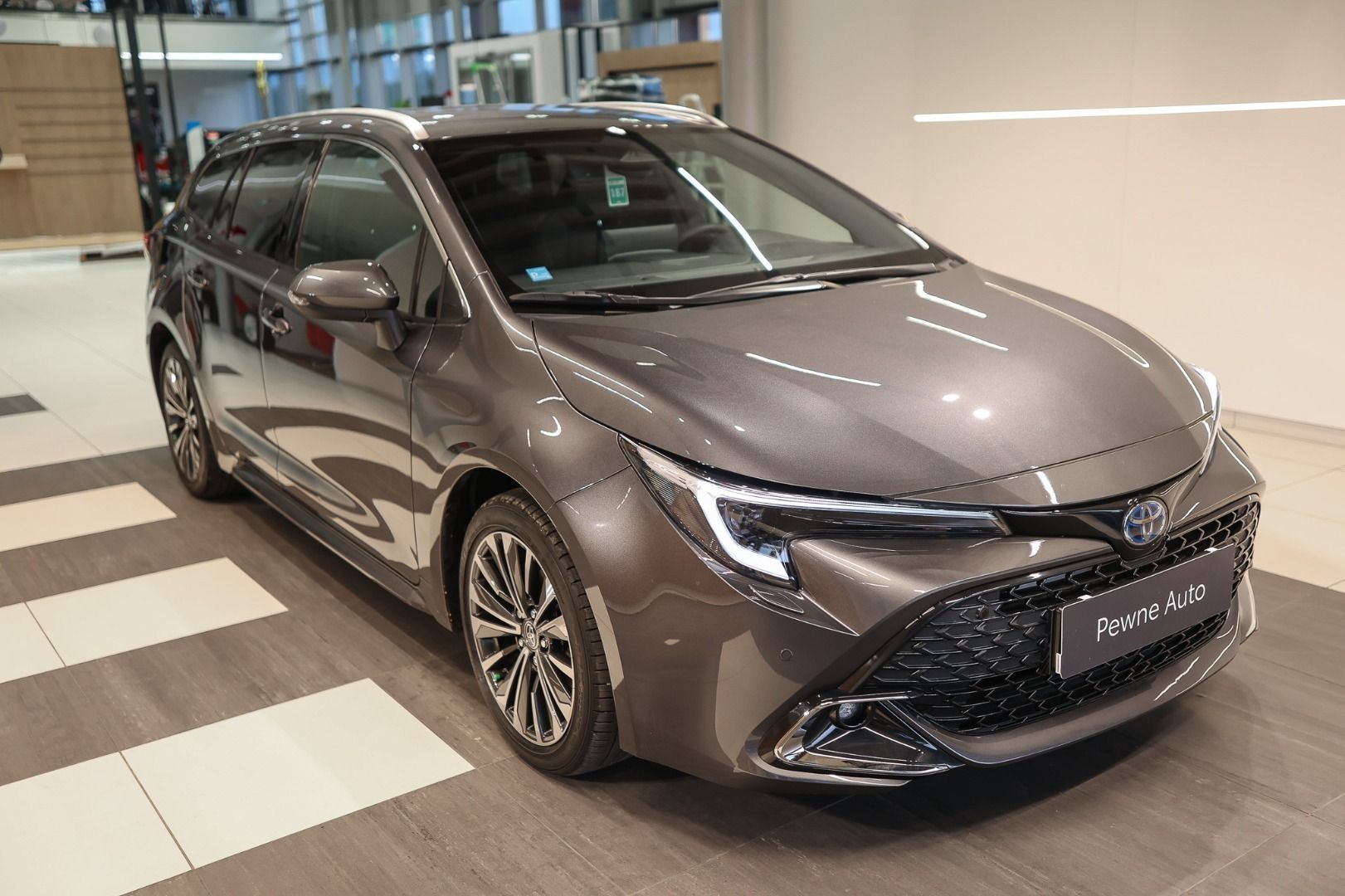 Toyota Corolla 1.8 Hybrid Style