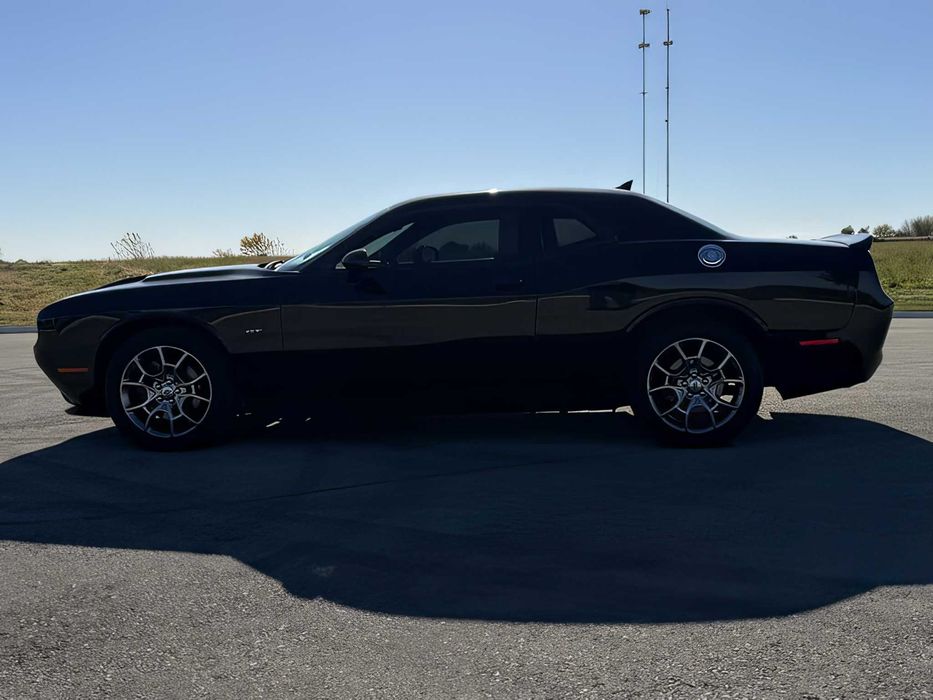 Dodge Challenger      2017
