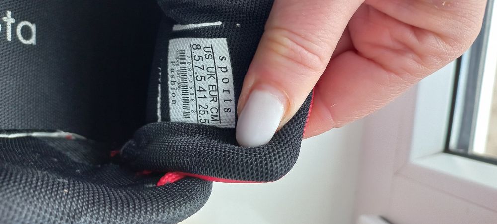 Кросівки 41 розмір.