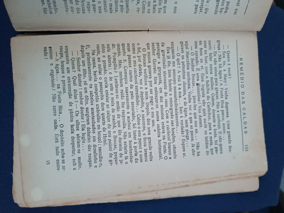 Livro 1944 antigo