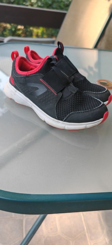 Buty sportowe Kalenji z Decathlon jak nowe roz 38 wciągane bez sznurów