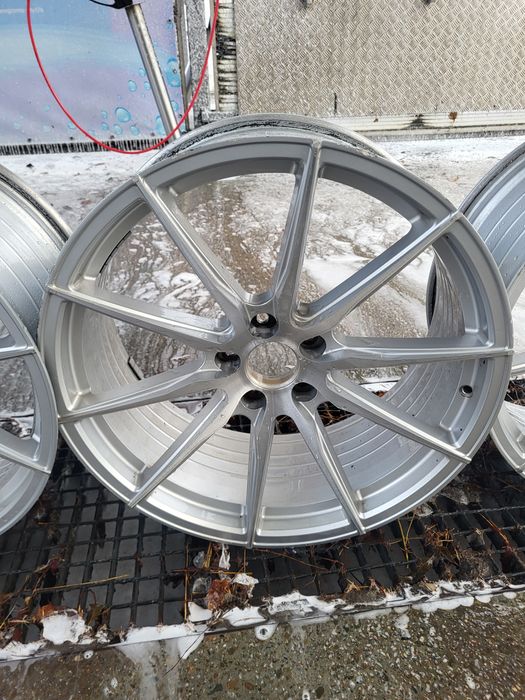 Sprzedam felgi aluminiowe r. 20  5x108.