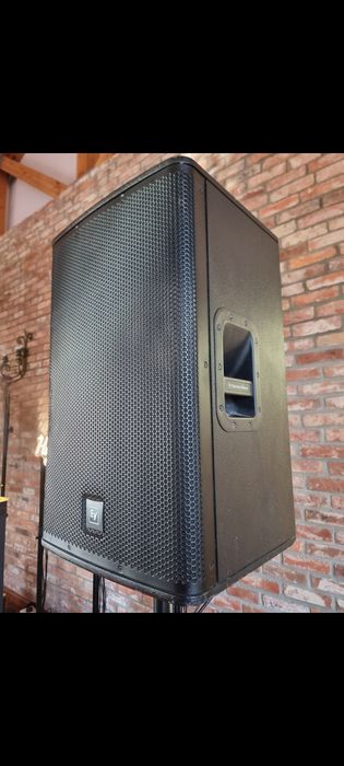 Zestaw nagłośnienia Electro Voice ELX115P