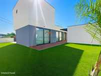 Moradia T4 Isolada, nova e pronta a habitar!