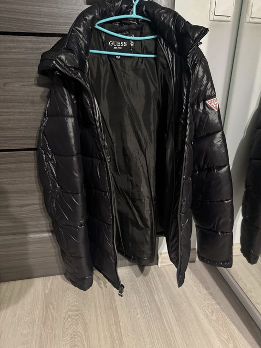 Курточка Guess L