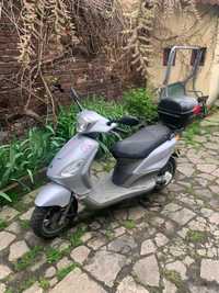 Skuter Piaggio Fly 50