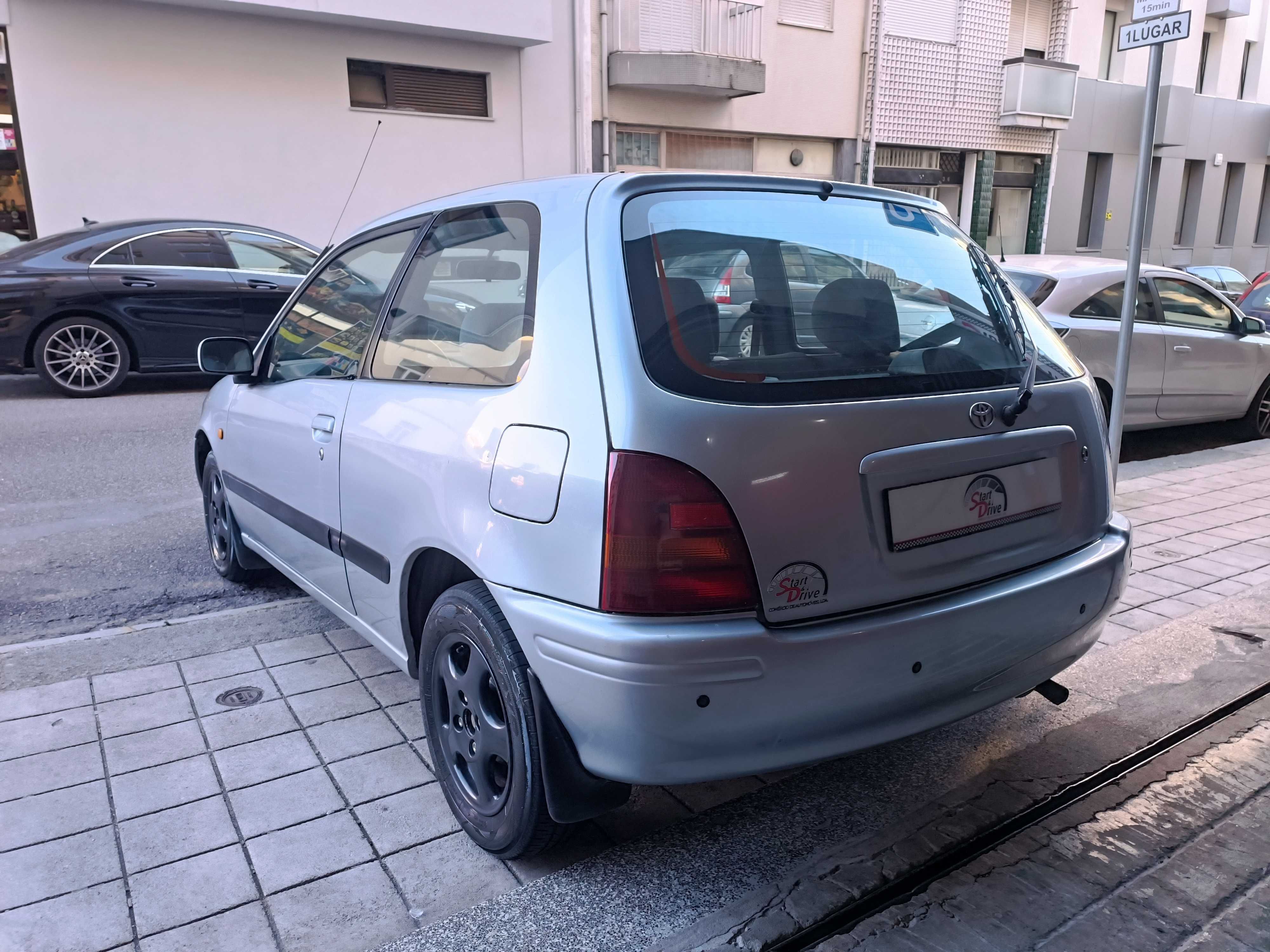 TOYOTA STARLET 1.3i 3 portas