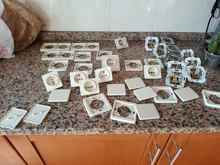 Tomadas espelhos interruptores