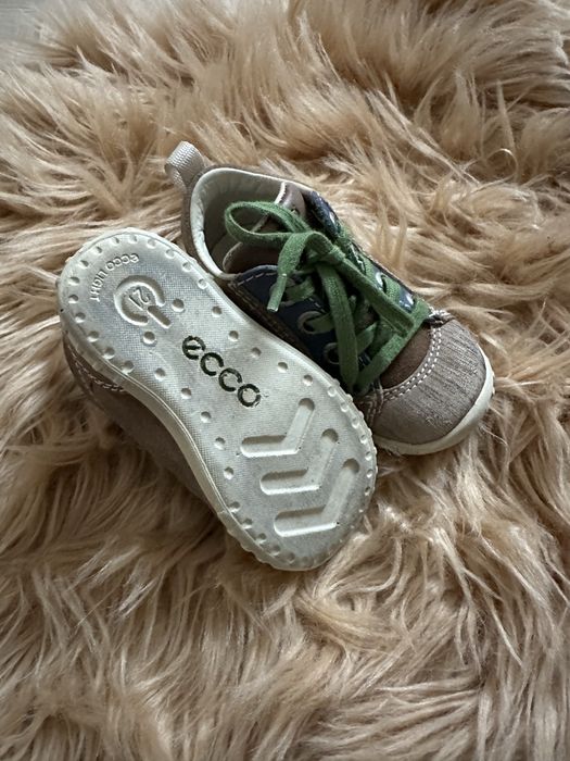 Дитяче взуття деми сезоне