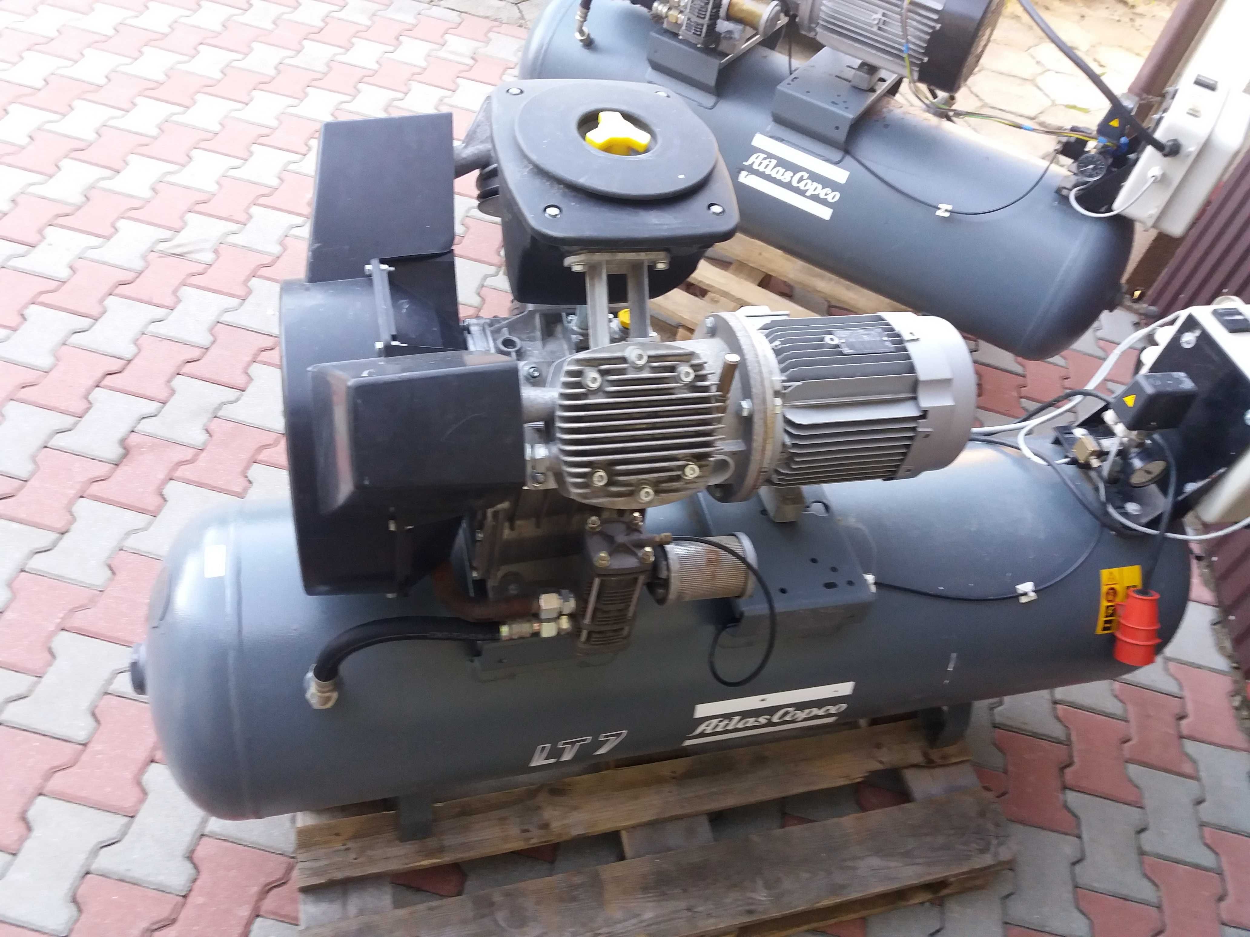 Kompresor sprężarka Atlas Copco LE 7.  200L.