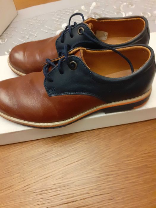 modne pantofle chłopięce skórzane, rozmiar 31 za 80zł
