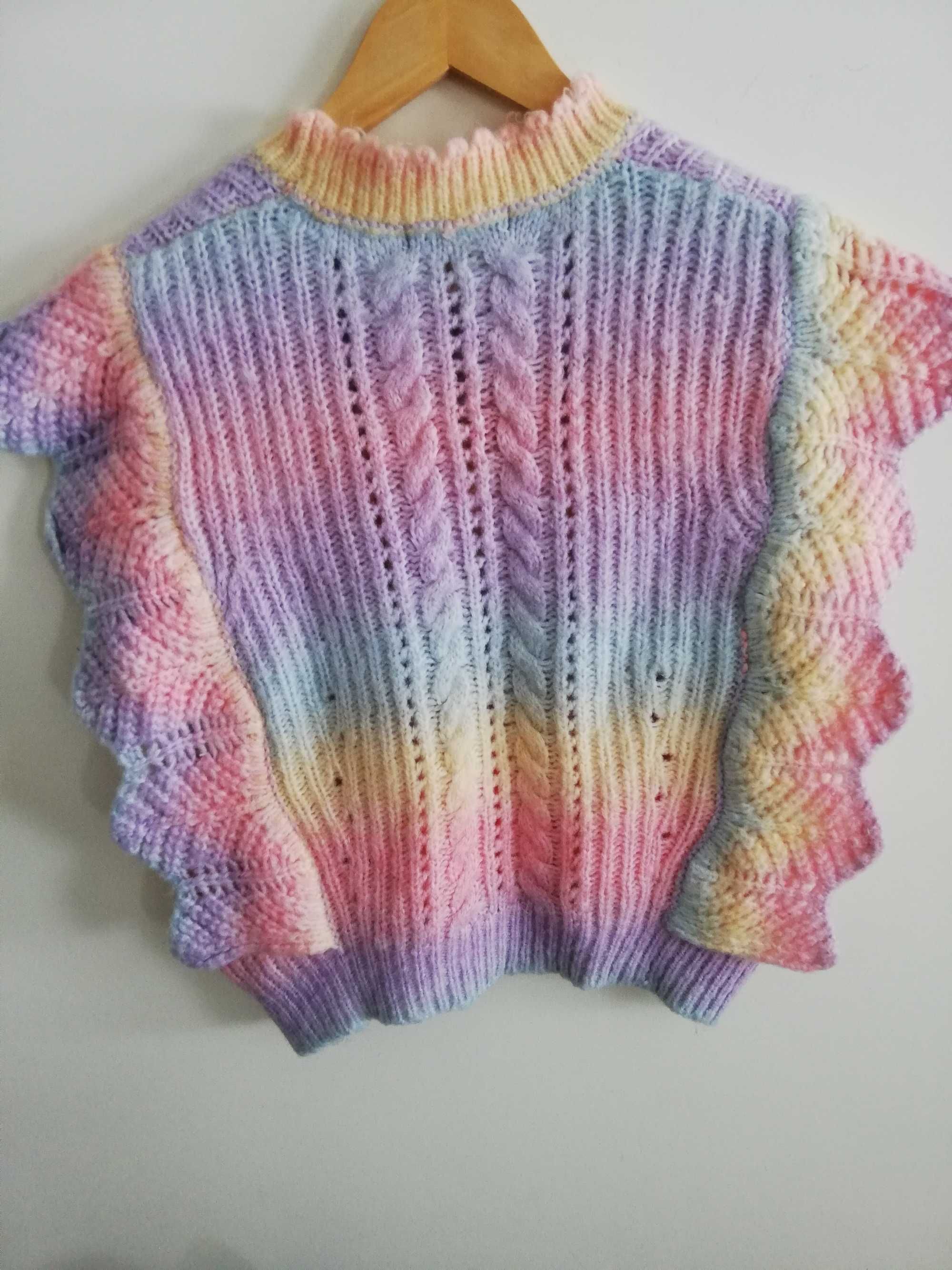 sweter Bisou's project s 36 tęczowy sweterek bezrękawnik s 36
