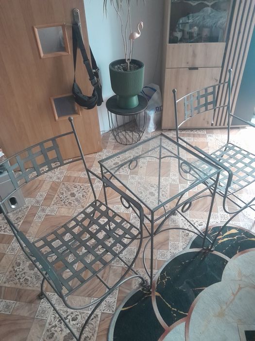 Stół i 2 krzesła ogrodowe