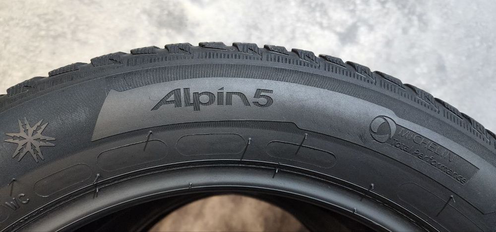 205.55.16 Michelin Alpin5 4шт