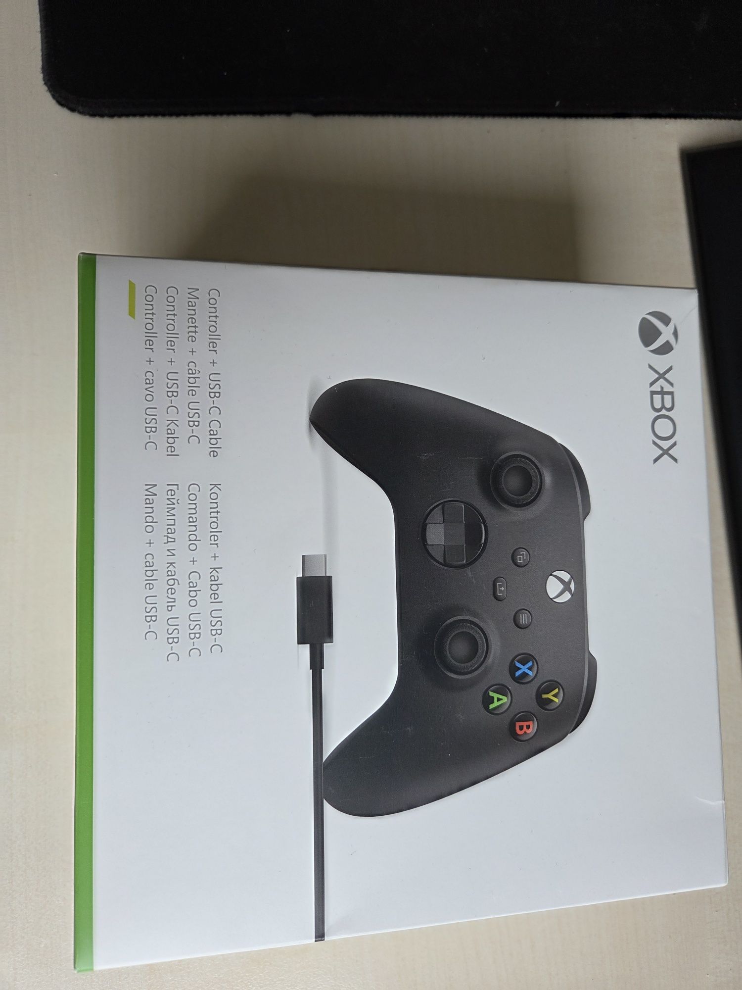 Nowy Xbox Wireless Controller + kabel USB-C (1V8-00002), plomba