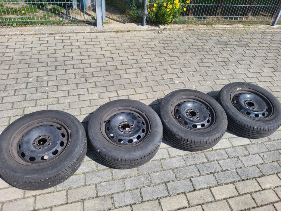 Felgi stalowe 5x108 i opony letnie