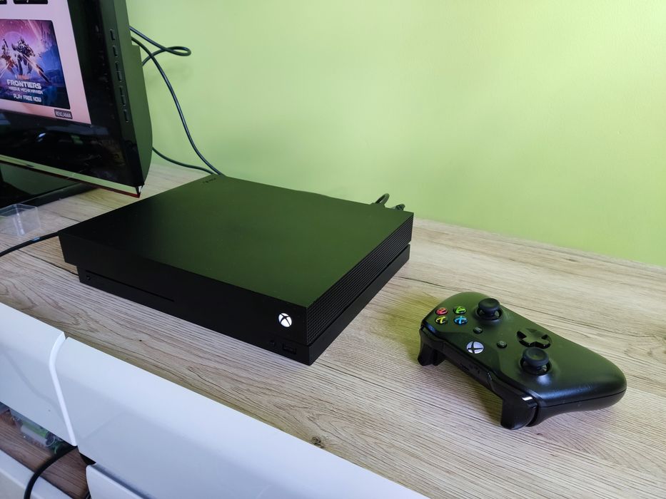 Xbox One X 1TB 4K HDR Stan BDB EA FC 26 Fortnite Hitman 3 PES 2026 LEG