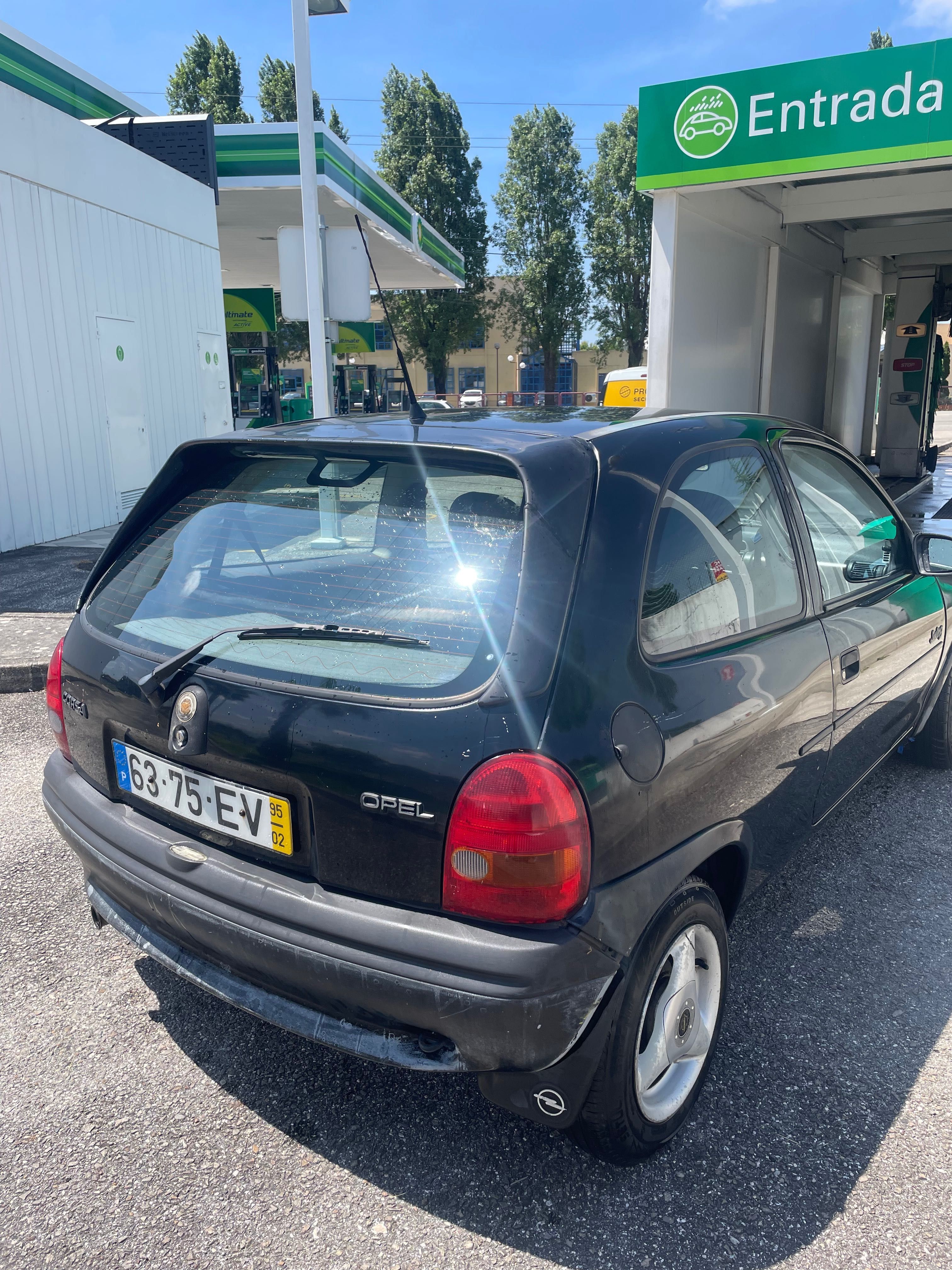 Opel Corsa 1.2 bem estimado