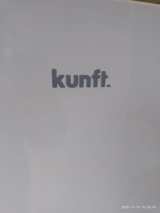 Frigorífico Kunft Combinado a funcionar perfeitamente