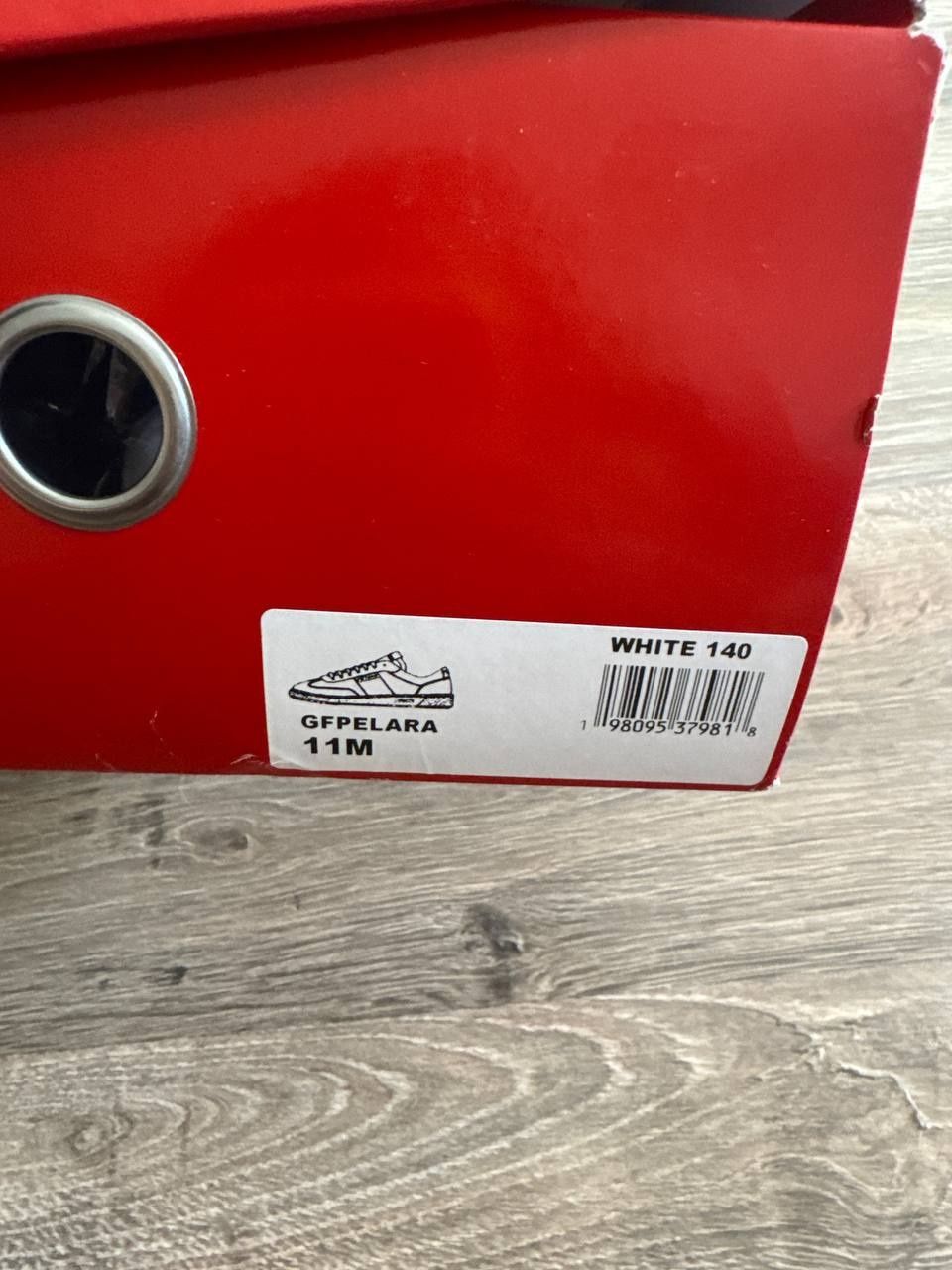 Кеди Guess нові, 41-42р