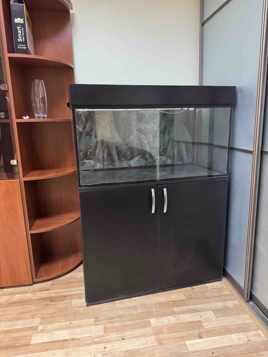 Продам аквариум в шикарном состоянии 200литров