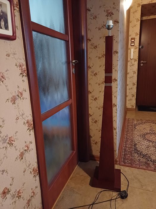 Lampa stojąca  w stylu gabinetowym