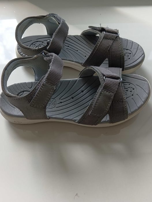 Sandália menino confortaveis