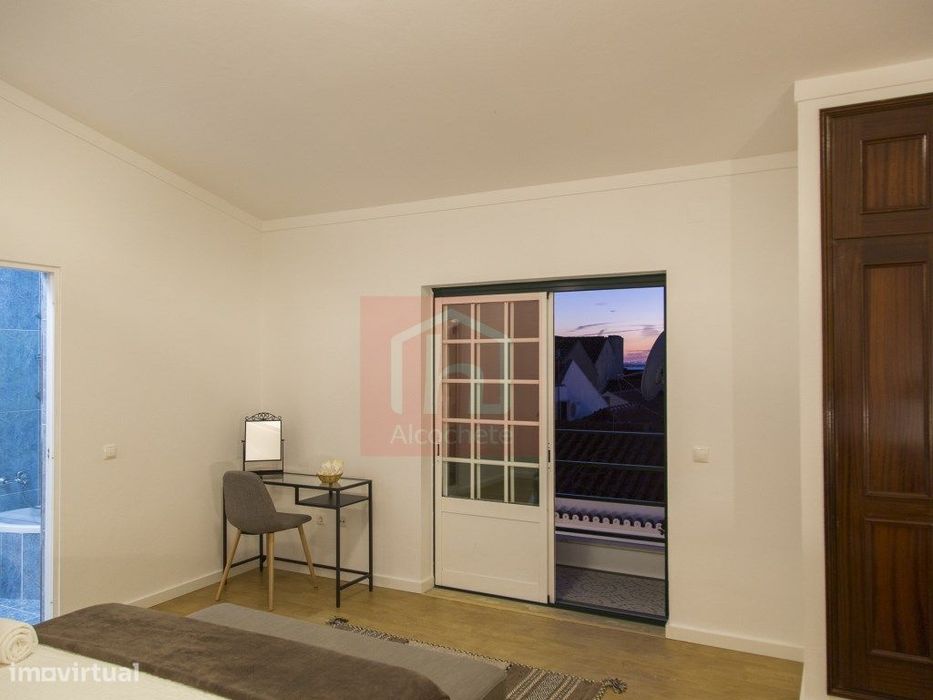 MoradiaT3 no centro histórico de Alcochete com vista rio.