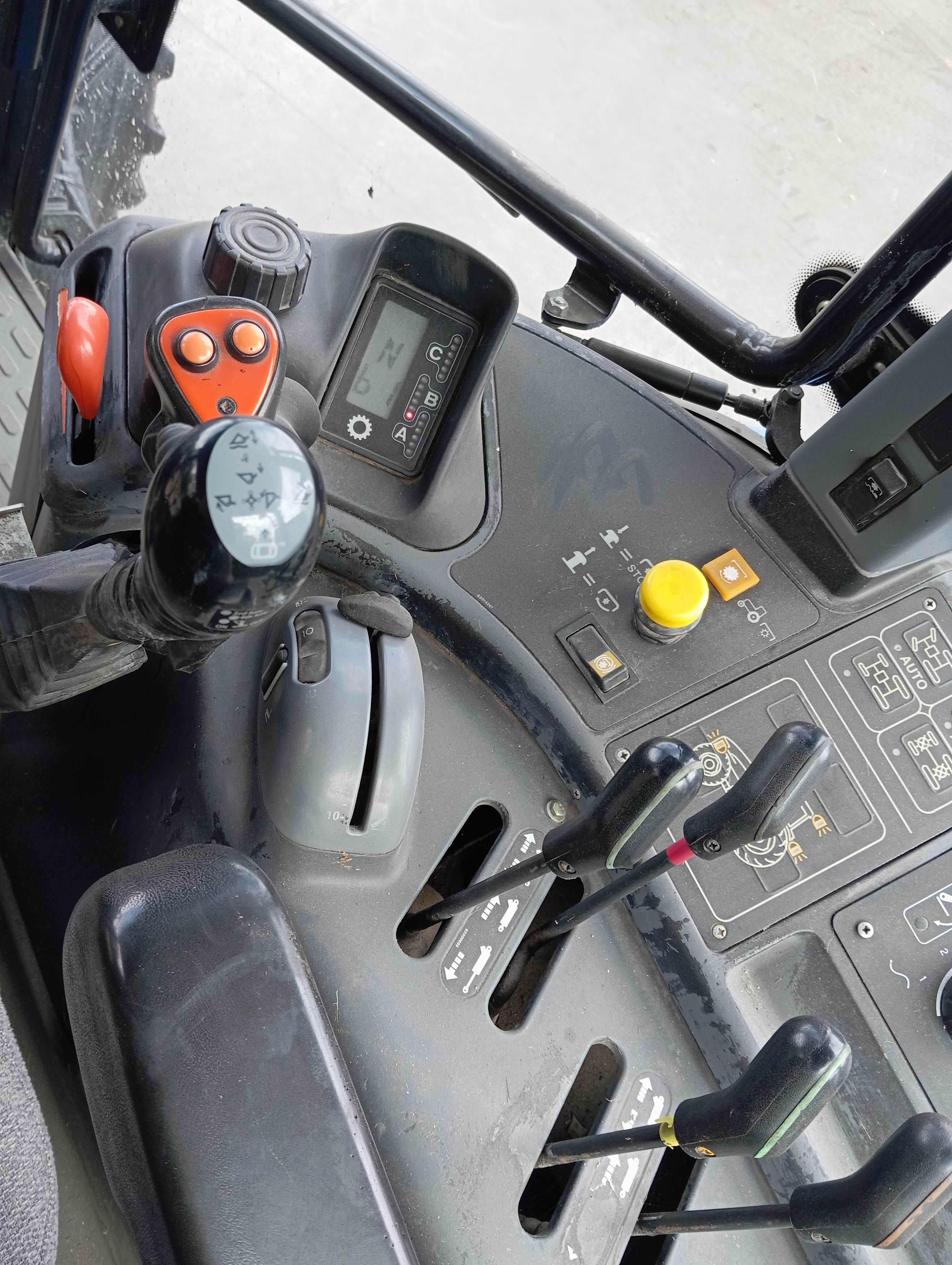 New Holland TM 135, TM 140, TM 155