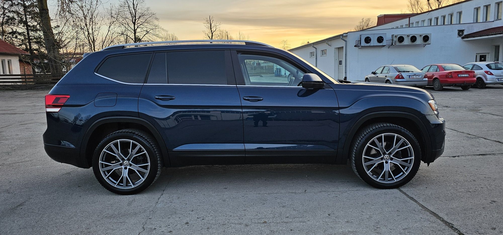 Vw atlas rok 2018 silnik 3.6 benzyna 7-miejsc ładny zamiana