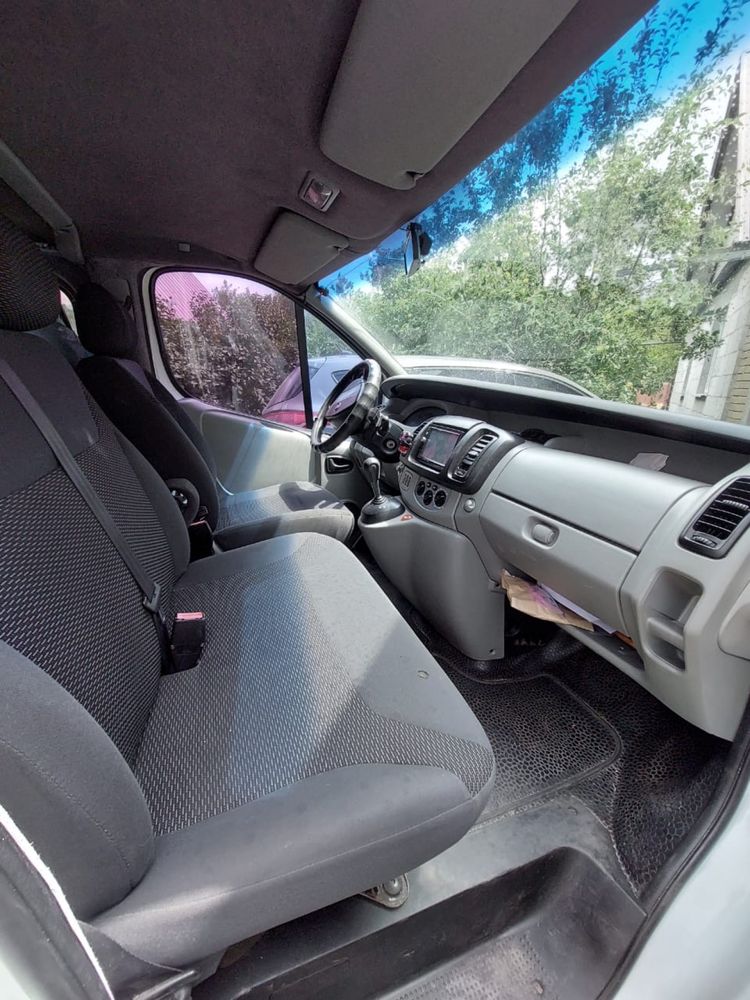 продам nissan primastar