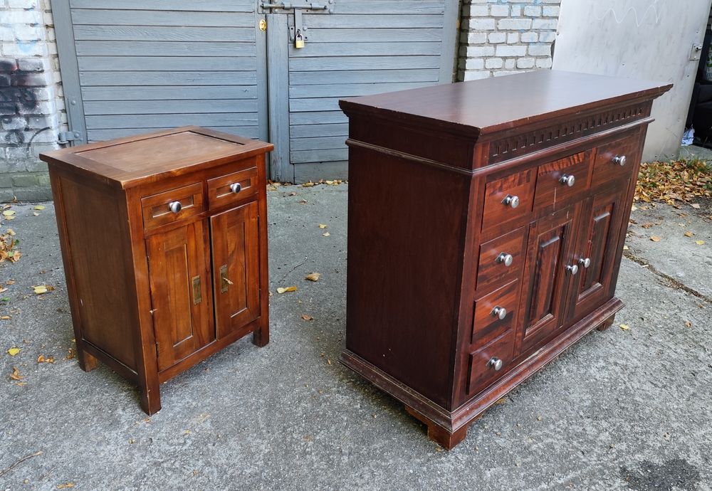 Dwie drewniane komody