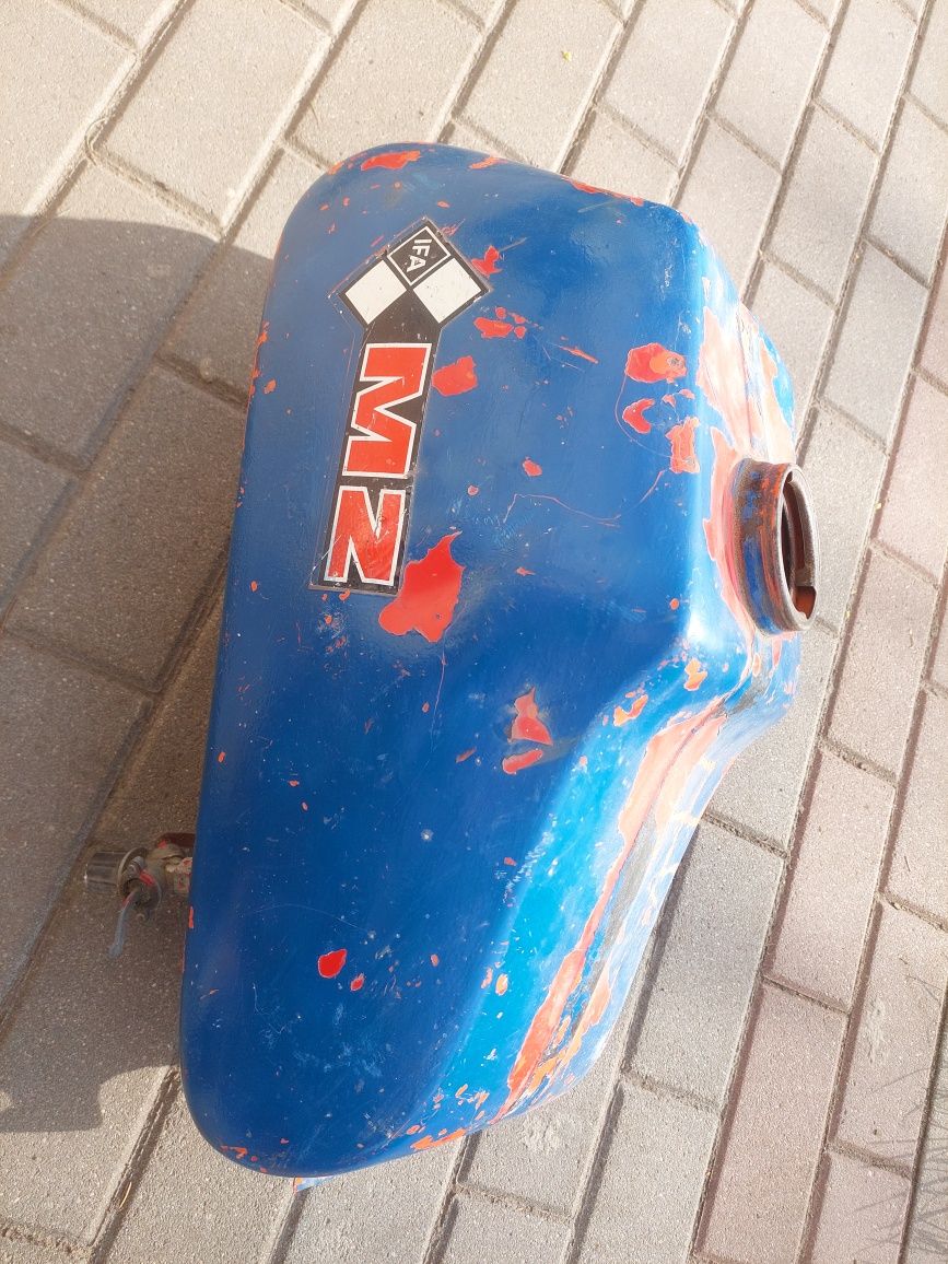 Zbiornik paliwa ETZ 250, części