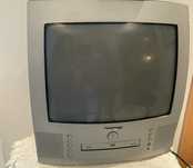 Televisão a funcionar com DVD