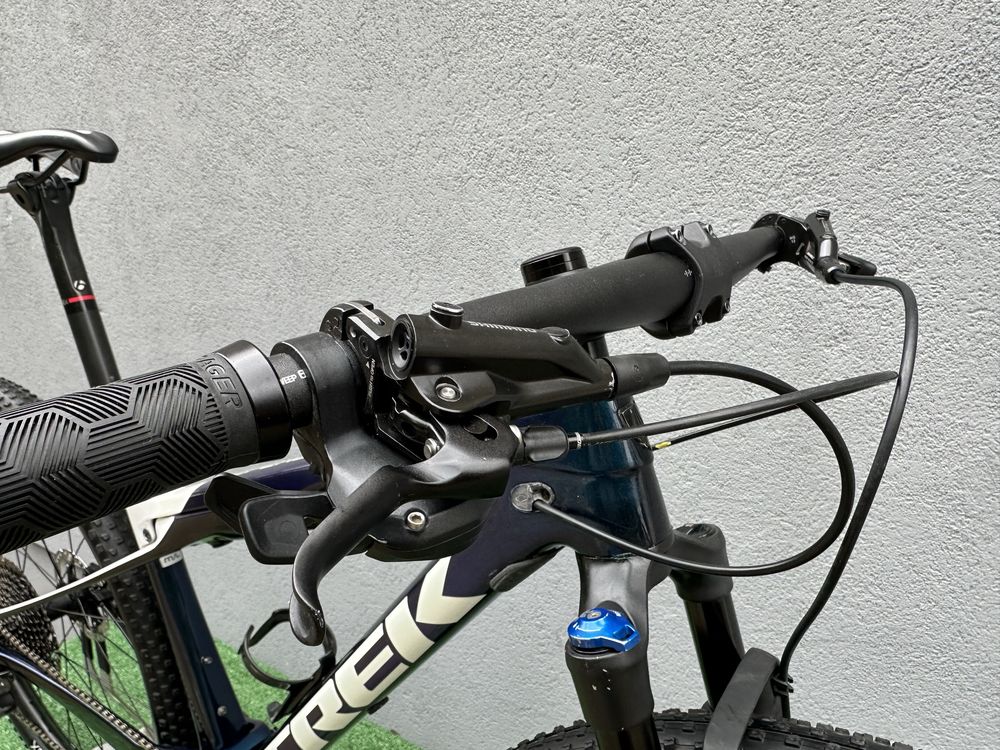 Karbonowy Trek SuperCaliber Sram GX RockShox FoX Bontrager XXX roz.M/L