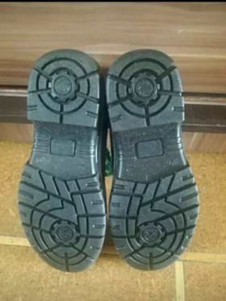 Nowe buty robocze roz 40