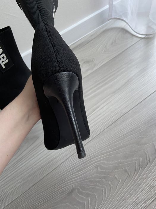 Botki na szpilce Karl Lagerfeld